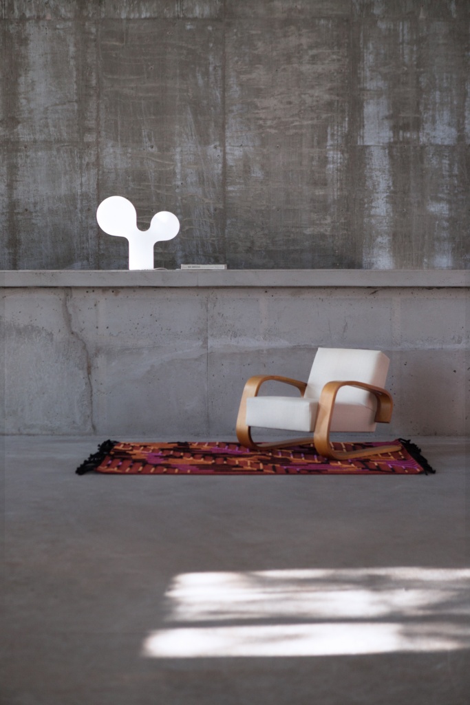 Design rug by atelier ahokas in the evening light